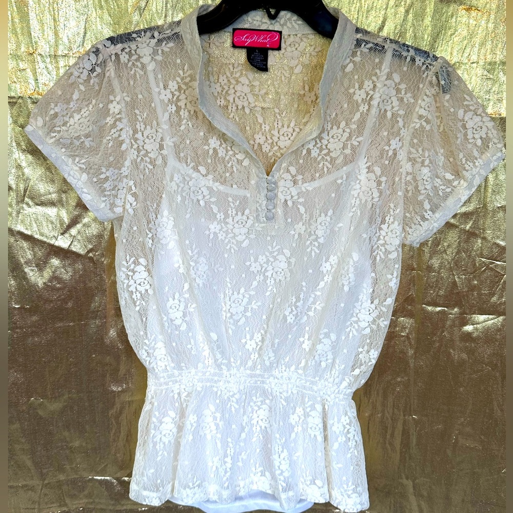 Romantic Lace Top, Size Large